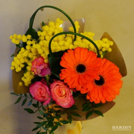 Bouquettò grande con mimosa 2