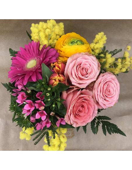 scatola mimosa e rose