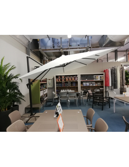 OMBRELLONE 3X3 METRI