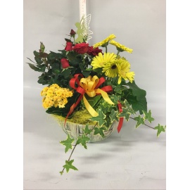 COMPOSIZIONE PIANTE FIORITE MISTE CON CESTO
