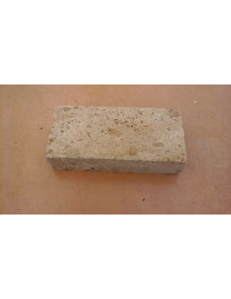 MATTONE TUFO TAGLIO DIAMANTE