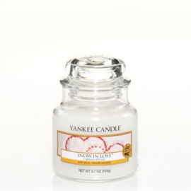 YANKEE CANDLE CHRISTMAS EVE