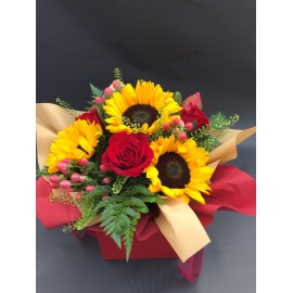 MAZZO DI FIORI CON BOX ROSSA