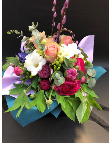 Mazzo di fiori BOX NERA | MISTERO... Mazzo di fiori BOX NERA | MISTERO...