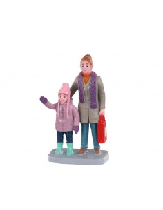 CHRISTMAS MARKET SHOPPERS