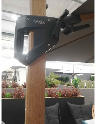 OMBRELLONE MILANO 3X3 M. TELO TORTORA...